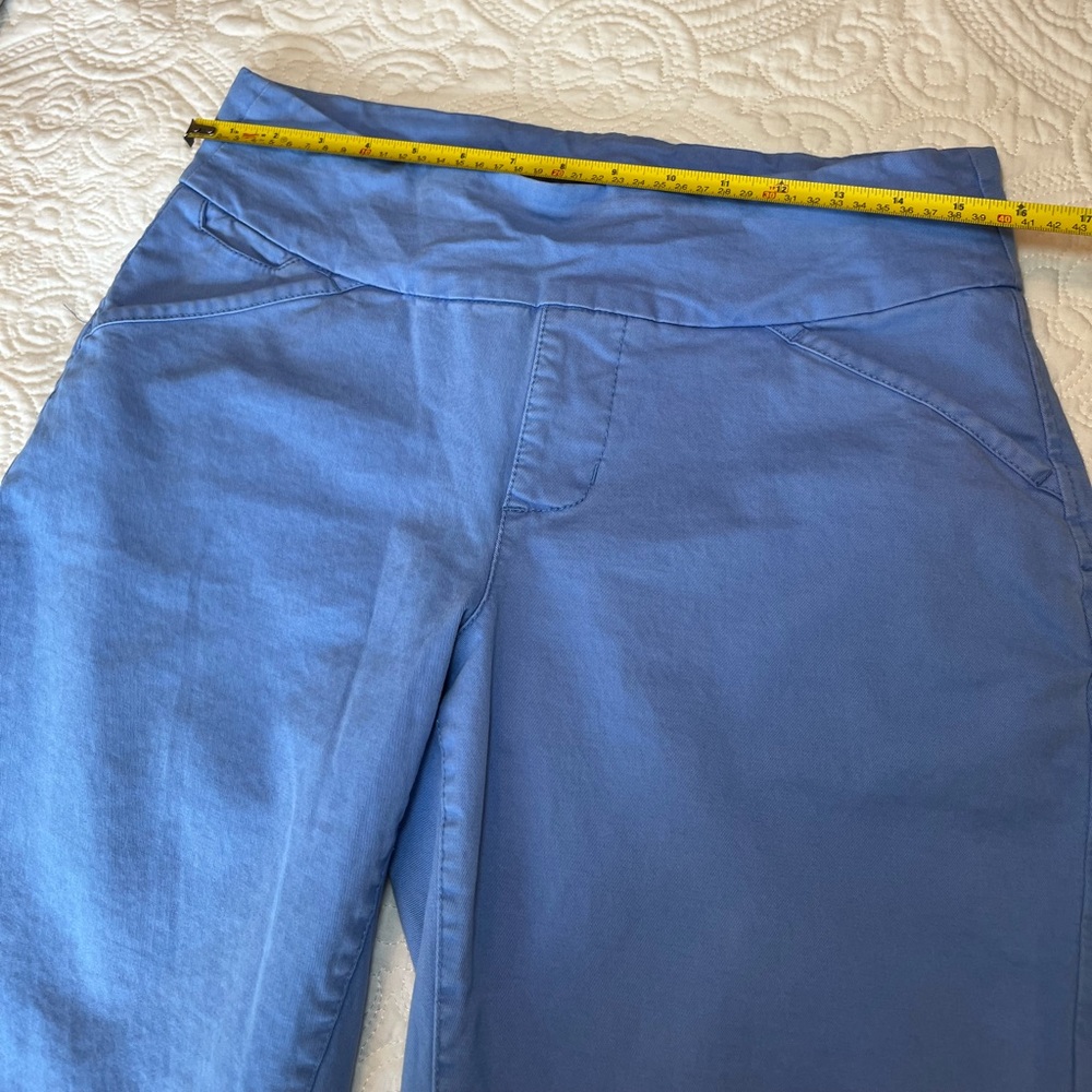 Jag Jeans Bermuda Pull On Shorts in Pretty Sky Blue - Picture 6 of 8